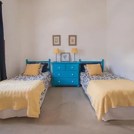 Casa Adelina